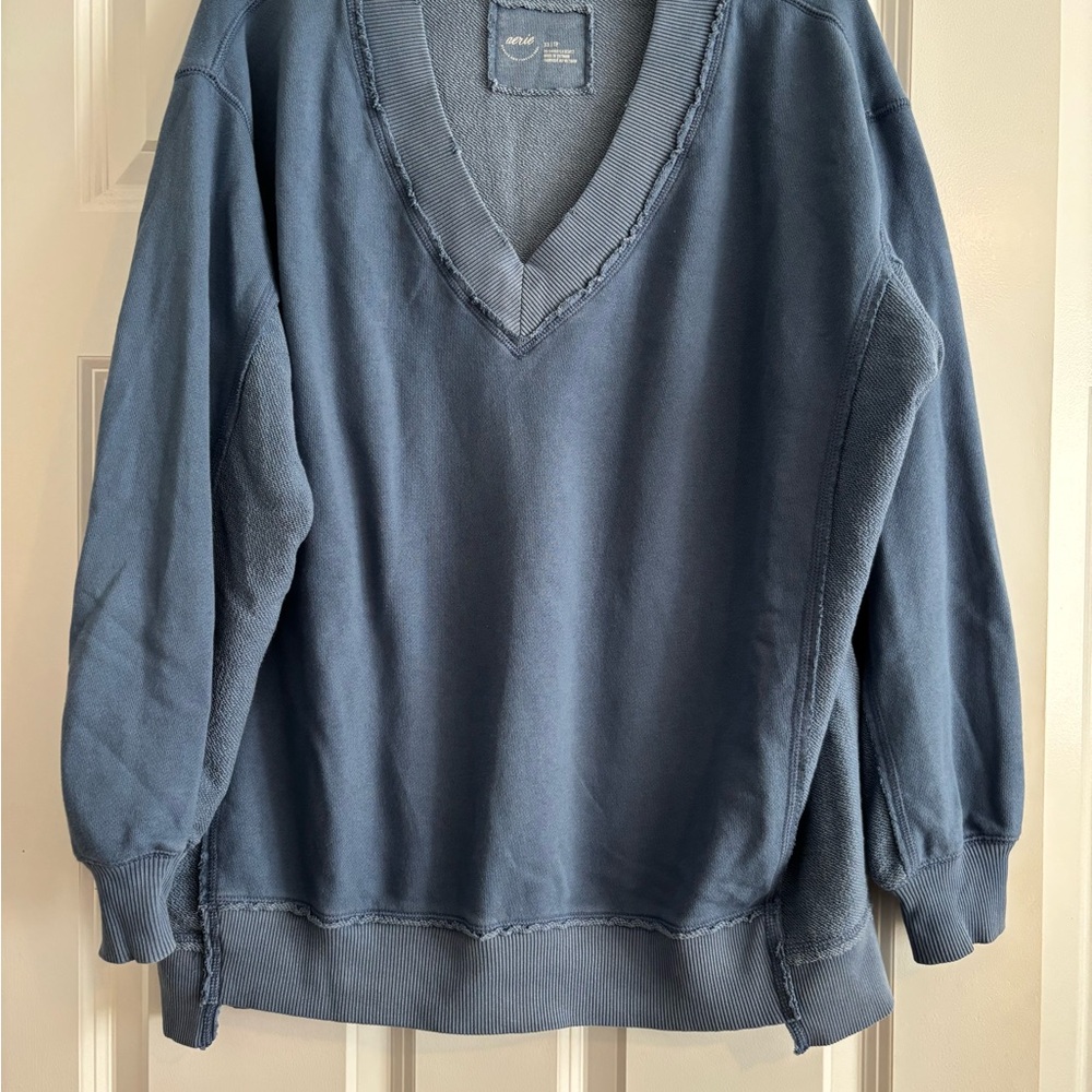 Aerie size XS Blue V-Neck Sweatshirt